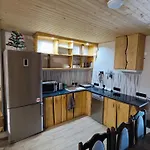 цімбори Apartment *