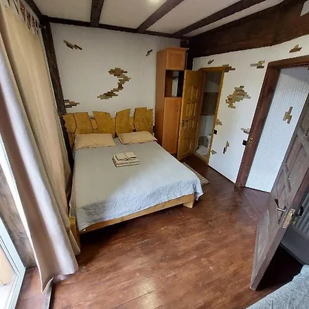 цімбори Apartamento *